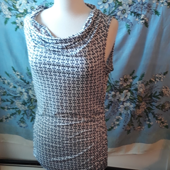 Dana Buchanan  Top  A96 - Picture 2 of 4